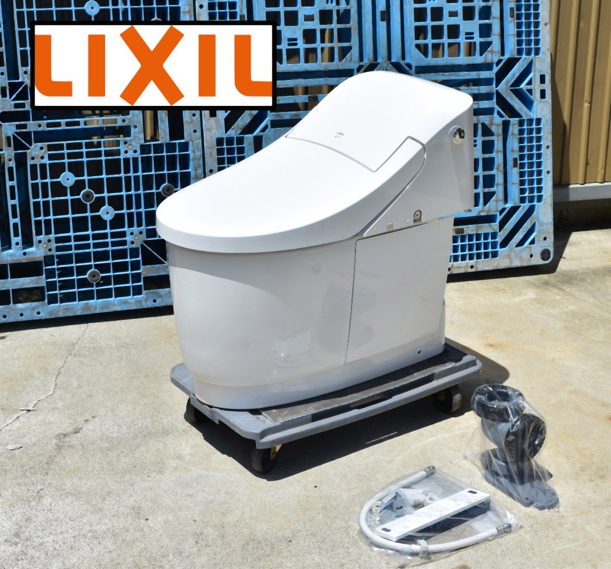 中古美品] LIXIL INAX 一体型シャワートイレ プレアスLSタイプ YBC 