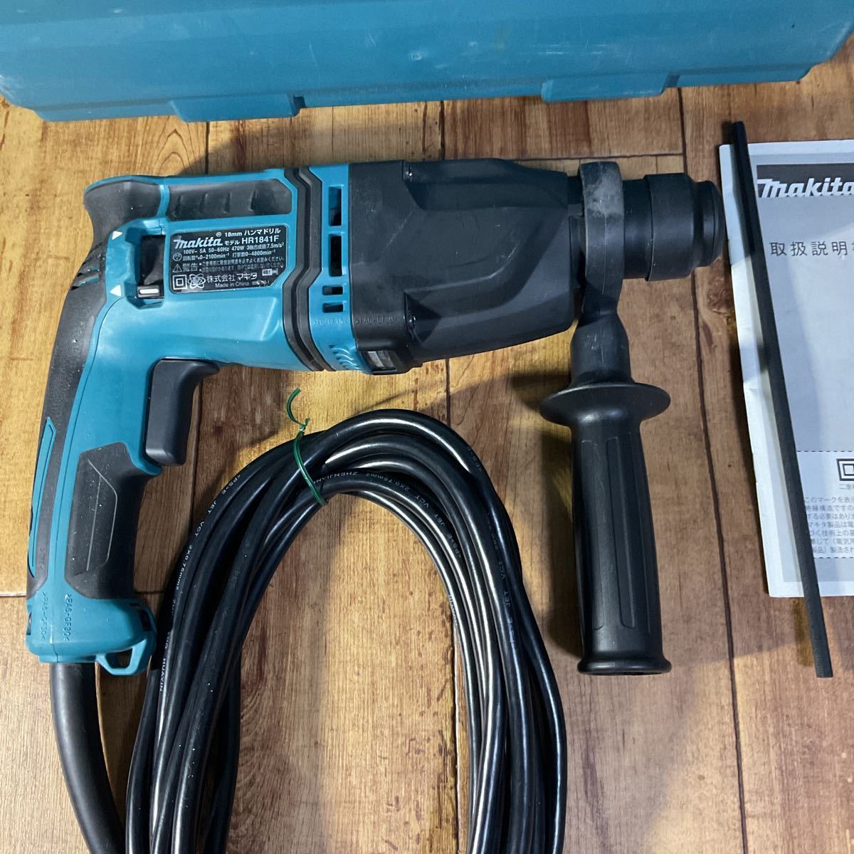 マキタ makita ハンマドリル HR1841F AVT 低振動機構搭載！オマケ付き！中古良品！【送料無料♪】 HR1841F ハンマドリル マキタ 品番18mmHR1841F 本体 18mmハンマドリル(低振動機構AVT搭載)