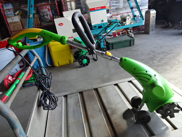 家庭用電動耕運機 耕作君 TU-070 綺麗です♪】スリーアップ 耕作君 家庭用電動耕運機 TUー070 単相