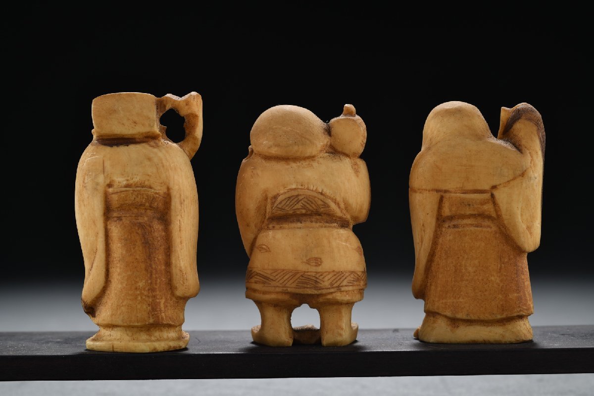 ◇鶴鳴堂◇時代物 マンモス材 七福神根付 台座付き 極細工 古置物 古
