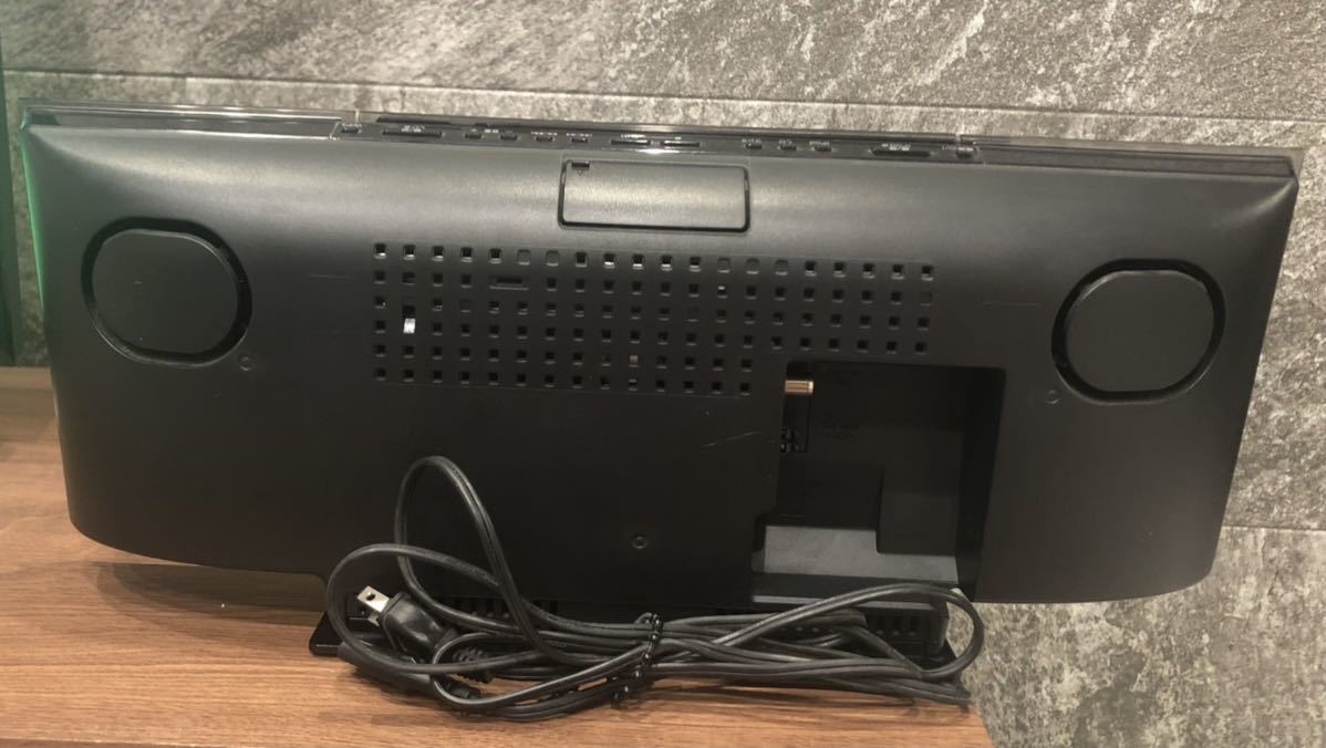 超美品Panasonic コンパクトステレオシステムD-Dock SC-HC57 Panasonic コンパクトステレオシステム D-dock レッド SC-HC57-R