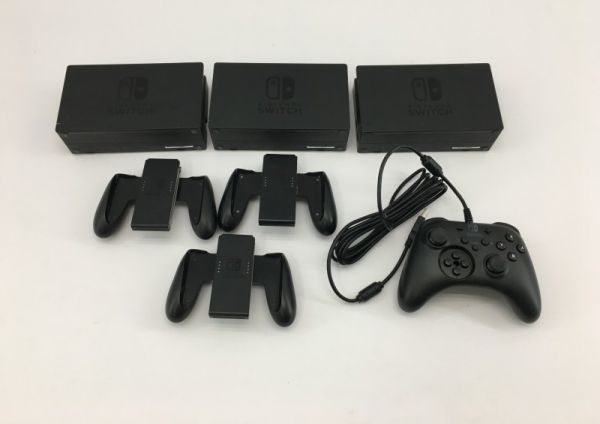 44/KA482☆Nintendo Switchドック Joy-Conグリップ他 周辺機器 まとめ