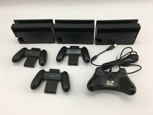 44/KA482☆Nintendo Switchドック Joy-Conグリップ他 周辺機器 まとめ