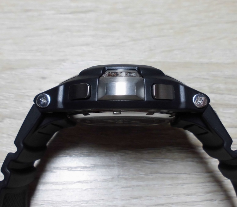 未使用展示品 お宝 カシオ Gショック GS-1300-1JF 電波ソーラー 付属品 