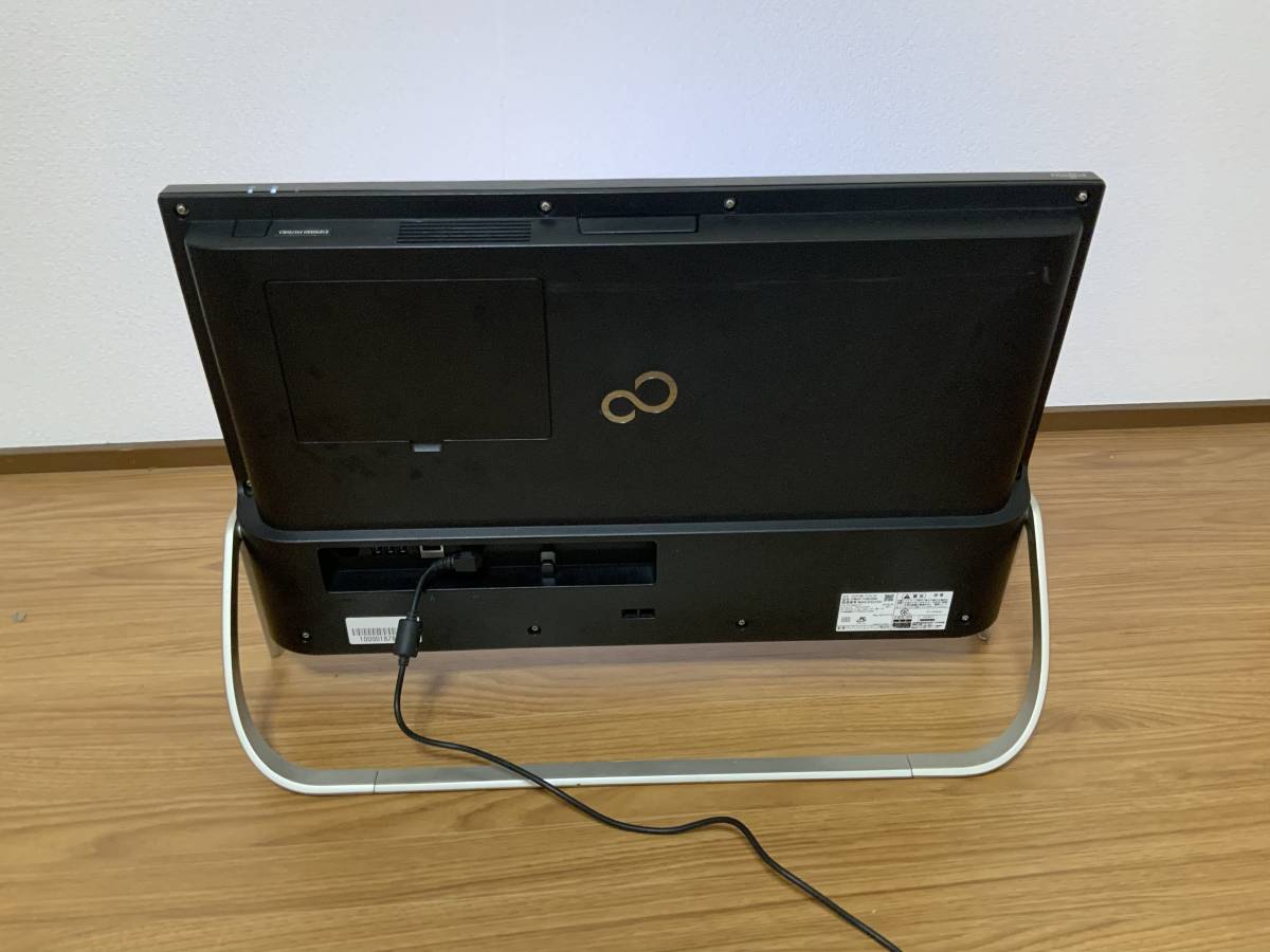 富士通 ESPRIMO <FH70/B3> i 7 富士通 ESPRIMO FH70/B3 Core i7-7700HQ 2.8GHz 4GB DVDスーパーマルチ