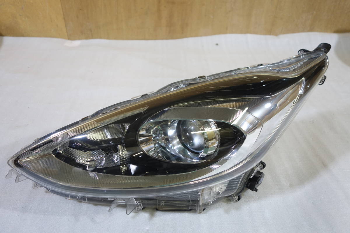 NHP10 アクア トヨタ 純正 後期 LED GRスポーツ 公式通販 、アクア左 