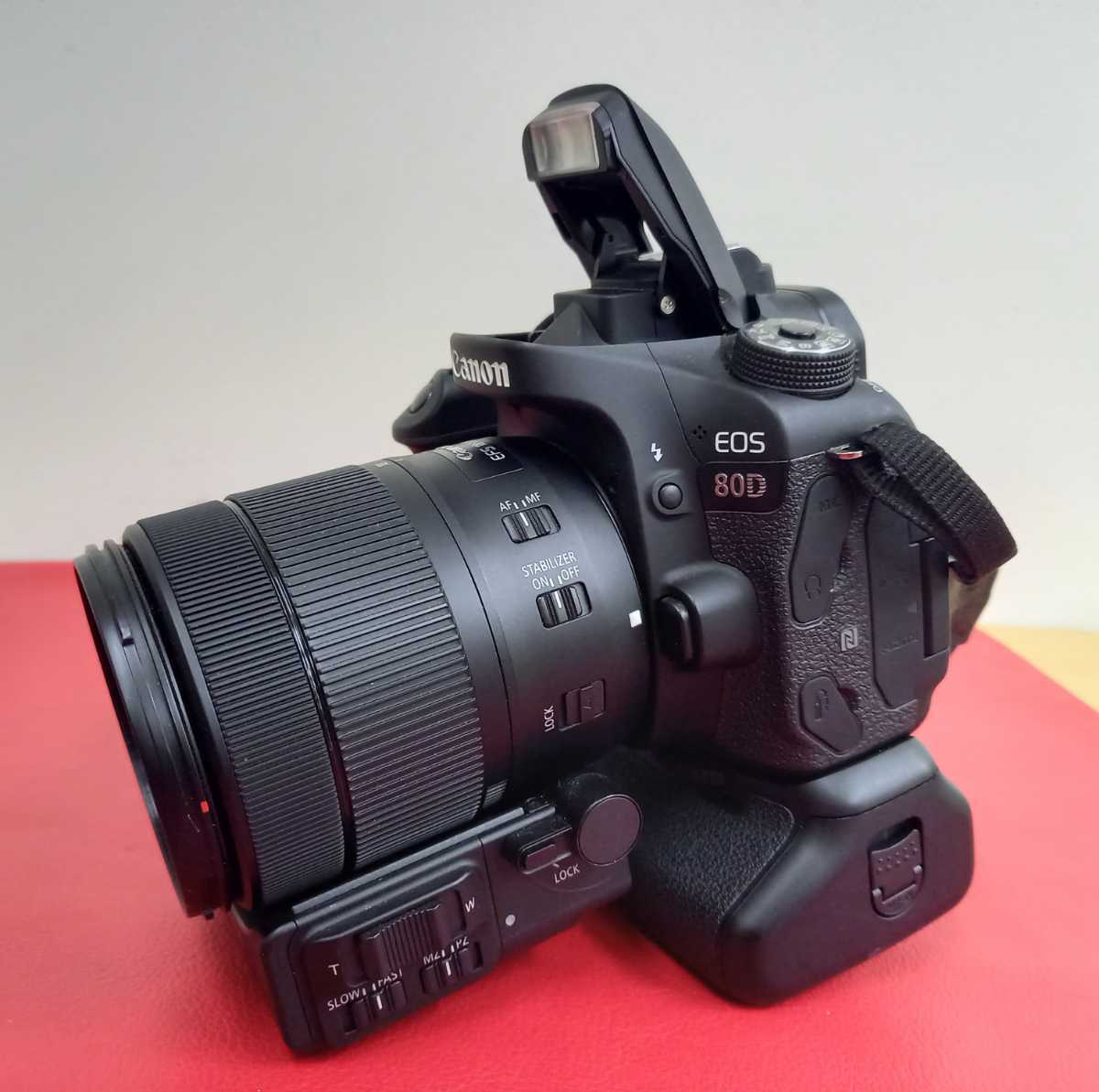 Canon 80D EOS 18-135mm EF-S Digital Camera com SLR : with Kit and 