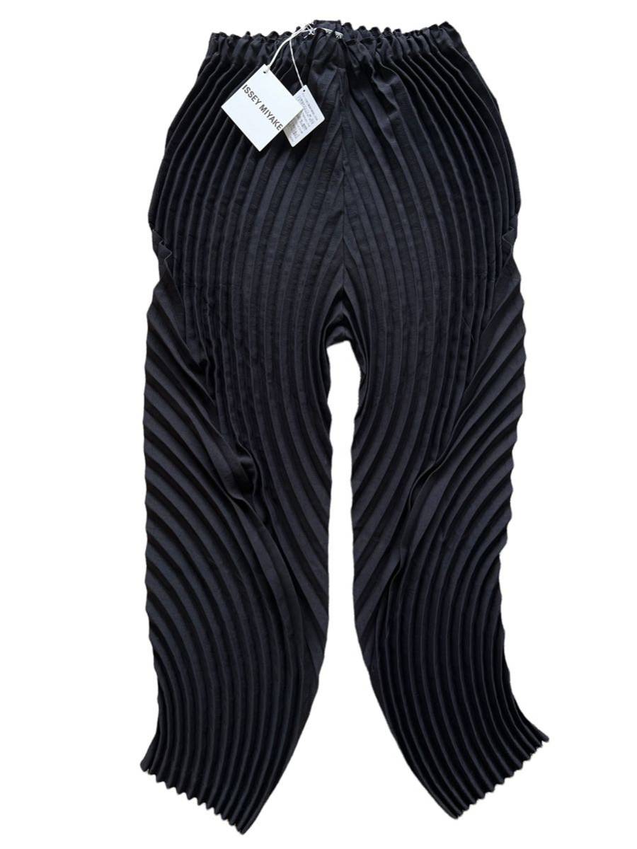 navy-soft-pleats-top