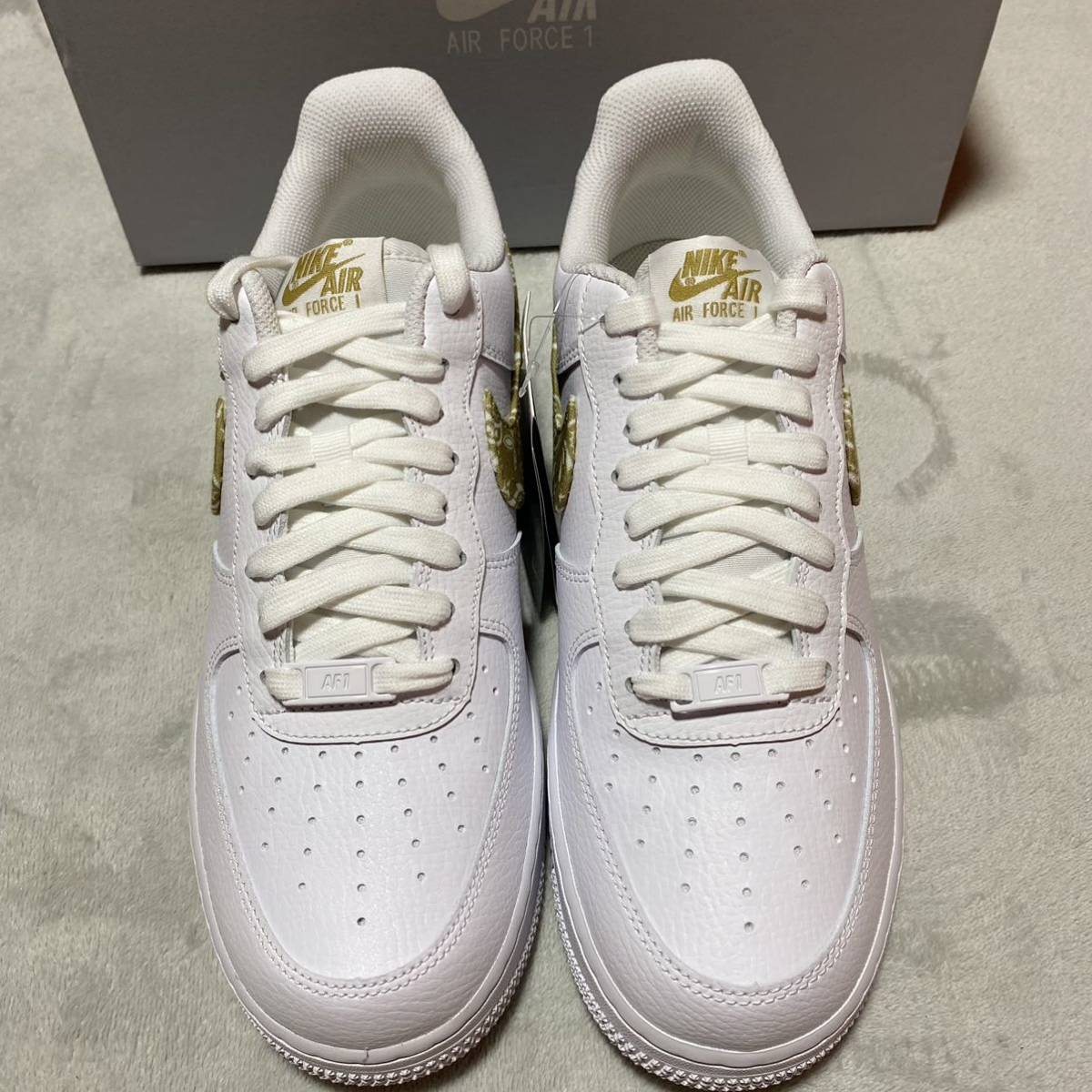 新品 NIKE WMNS AIR FORCE 1 