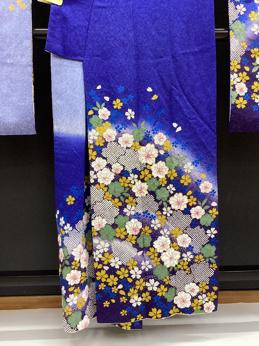 きものトゥレジュ☆振袖・襦袢２点セット☆振袖:身丈162.5cm/裄68.5cm/正絹/青【K-00613-0912m】 きものトゥレジュ☆振袖・襦袢２点セット☆振袖:身丈158cm&frasl;裄62cm&frasl;正絹 着物トゥレジュ☆振袖☆作家物⁄落款印⁄蝶⁄正絹⁄藍色系⁄身丈166.5⁄裄651 着物トゥレジュ☆袋帯(六通)☆振袖用☆正絹・他&frasl;赤・緑系&frasl;金・ゴールド 黄色 蝶 裄67cm
