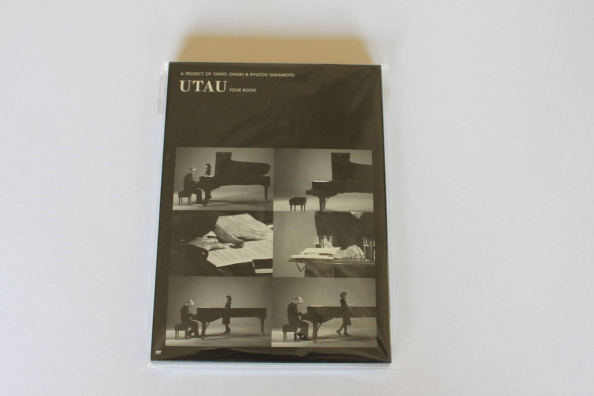 大人気，2026 UTAU TOUR BOOK 坂本龍一 大貫妙子(ジャパニーズポップス)｜売買されたオークション情報、yahooの商品情報をアーカイブ公開 - オークファン ジャパニーズポップス