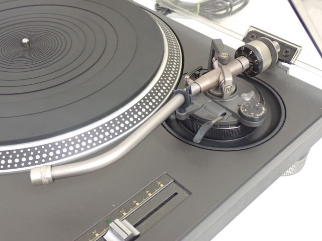 Technics ダイレクトドライブレコードプレーヤー/DJターンテーブル SL-1200MK4 テクニクス ◆ 59E86-7 Technics テクニクス レコードプレーヤー GE4IB001747 ：高品位なアナログレコードサウンドでDJ！ダイレクトドライブ ダイレクトドライブレコード