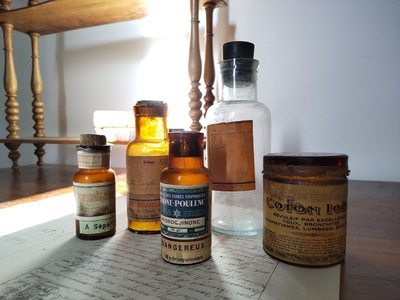 品質保証，正規保証 フランス アンティーク 古い ガラス瓶 薬局 5点セット(その他)｜売買されたオークション情報、yahooの商品情報をアーカイブ公開 - オークファン その他