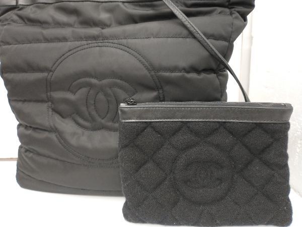 CHANEL 　シャネル　リバーシブルトートバッグ　ポーチ　保護袋　ギャランティカード付き