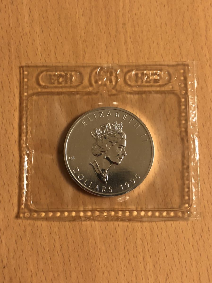 カナダ大型銀貨 メープル 1oz 5ドル 1995年 銀貨 エリザベス カナダ 1オンス 1995年
