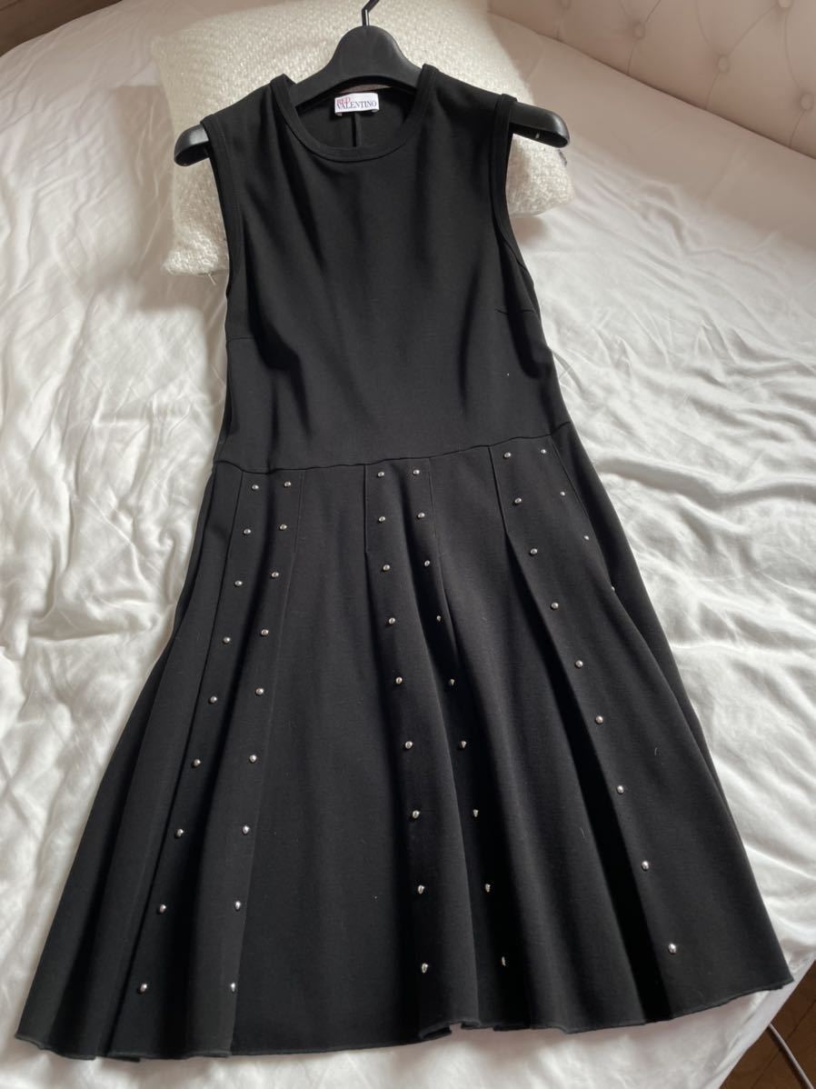 【美品】RED VALENTINO シルク100% 花柄 鳥 ロングワンピース 美品】レッドヴァレンティノ ロングワンピース シルク100% 花柄 A