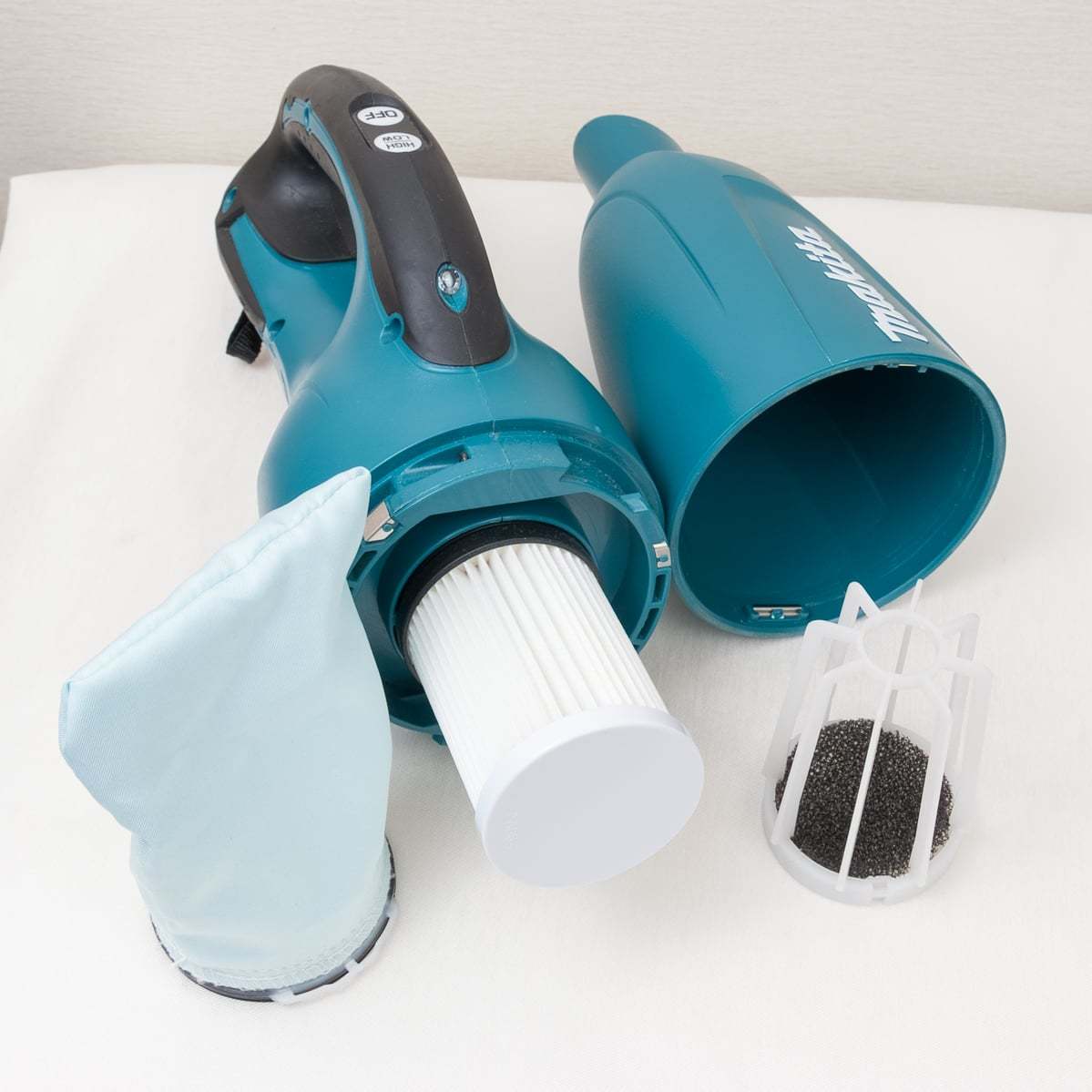 Makita 18Vバッテリー式 充電式クリーナー 掃除機 CL181FD HEPA 