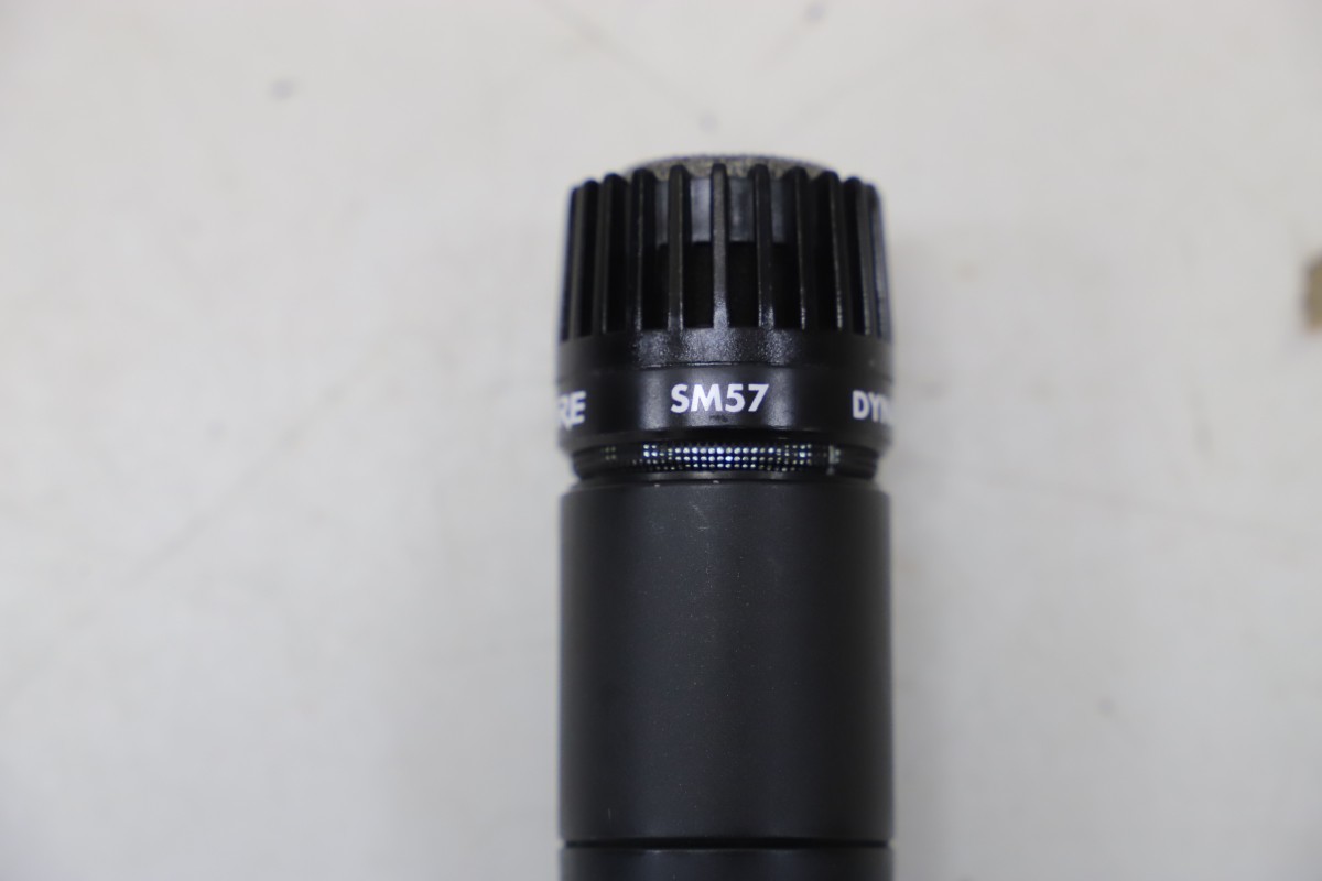 SHURE SM57 シュアー ダイナミックマイク マイクスタンド付(B6298