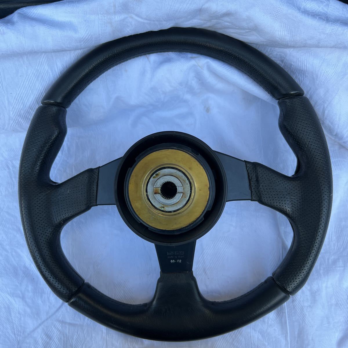 車 【正規品】 MOMO JET ジェット φ350 カーボン