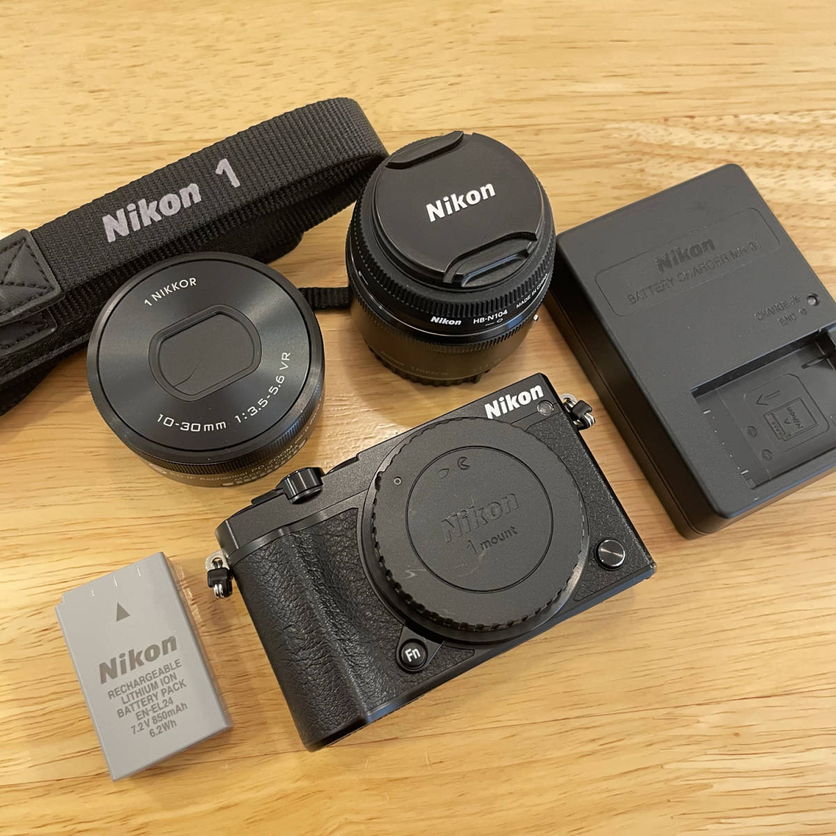 NIKON 1 J5（ニコンワン） ズームレンズ＆単焦点レンズセット ミラー