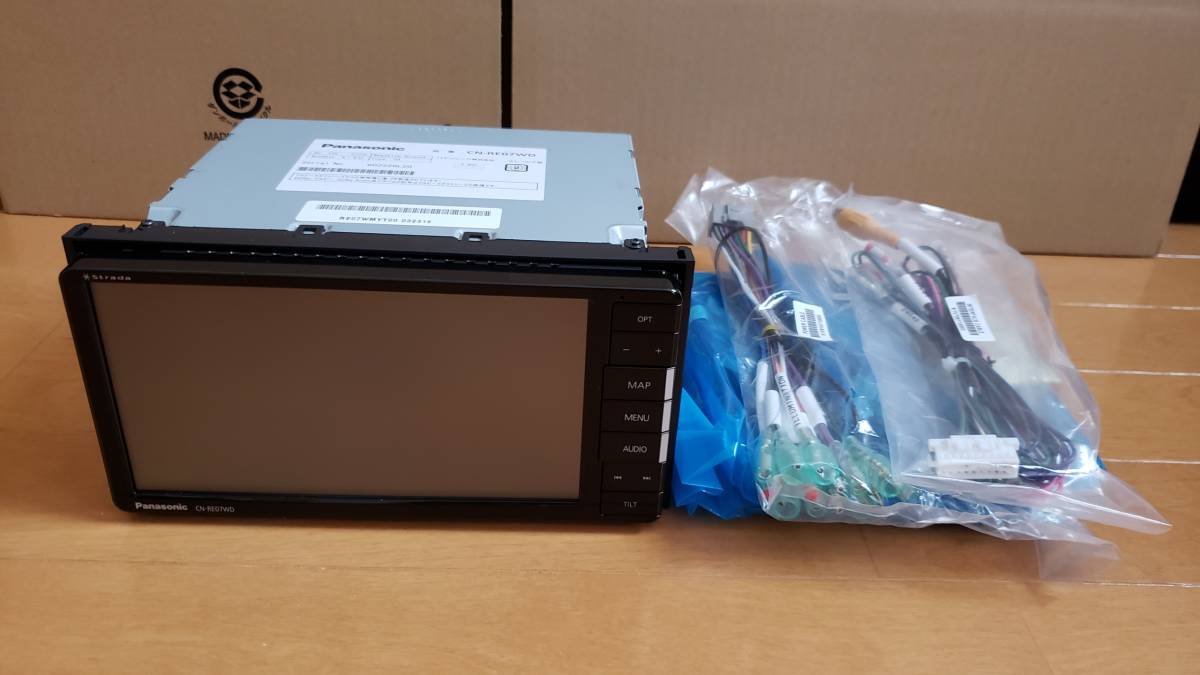 Panasonic パナソニック ストラーダ メモリーナビ Bluetooth 2DIN CD 