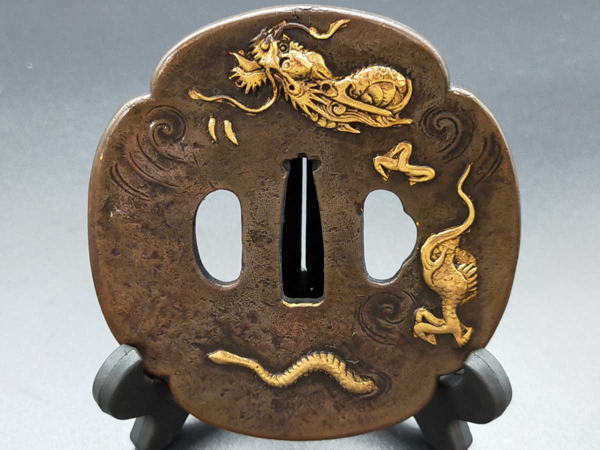 分銅形 時代鍔 金色絵 鉄地 鐔 日本刀 居合 日本刀装具 鍔 絵金銀 銅地 細工 刀鍔 刀の鍔 鉄地