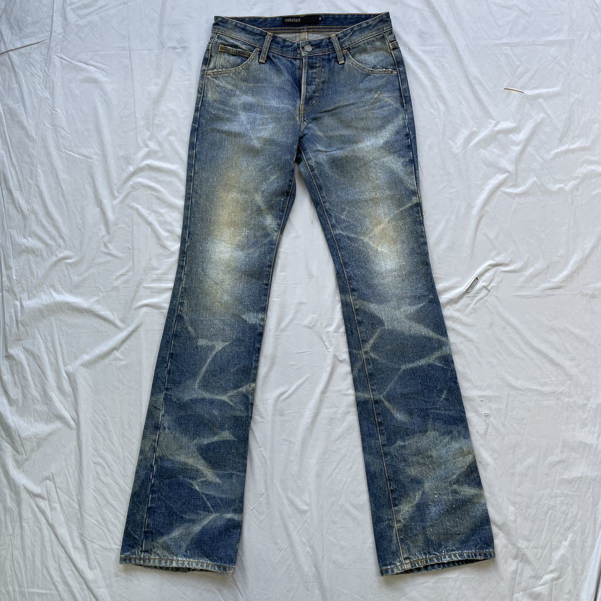  パラノイドPARANOID ブーツカットデニム Ｗ29 ユーズド＆汚れ加工 517 646 バイカーデニム(W29～)｜売買されたオークション情報、yahooの商品情報をアーカイブ公開 - オークファン W29～