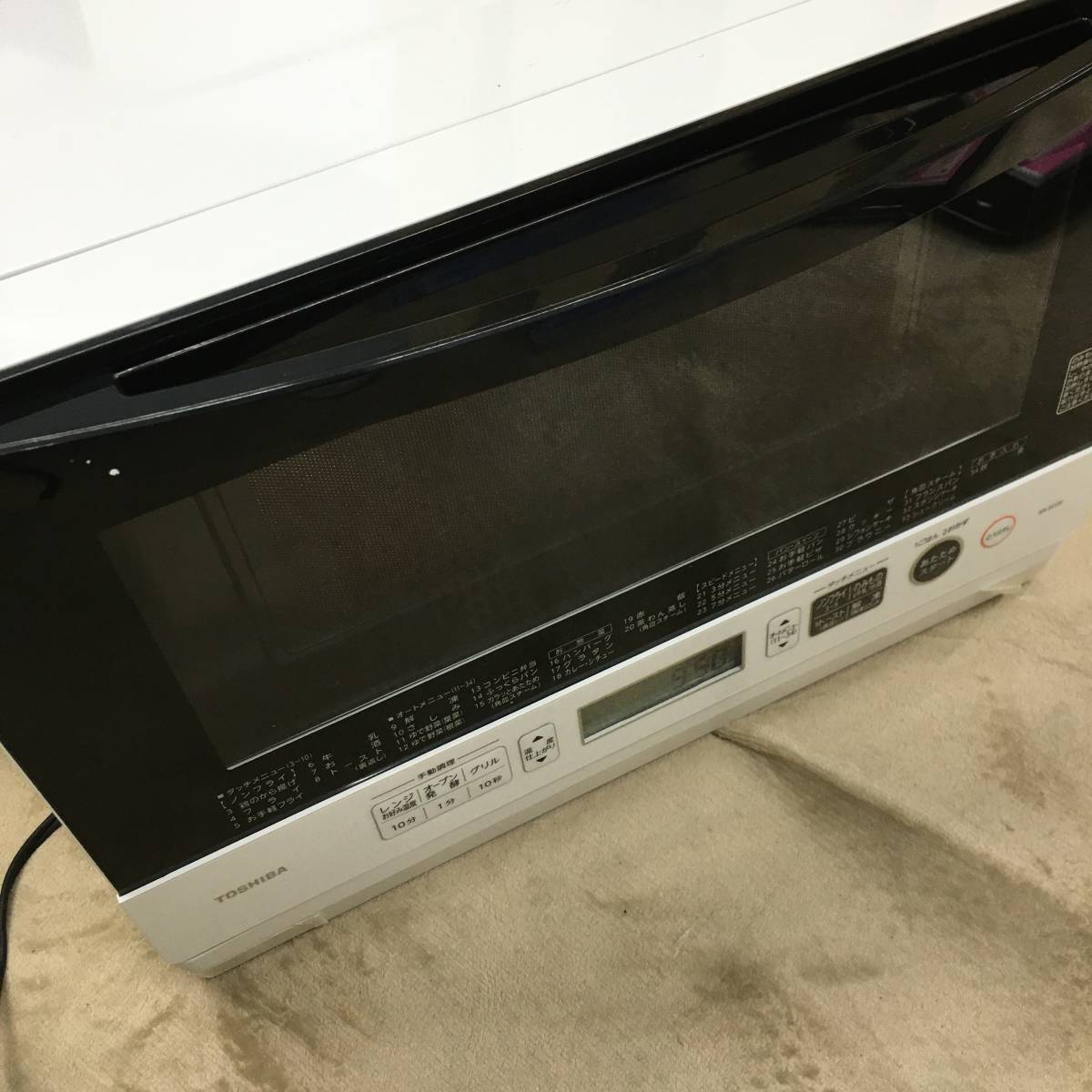 【激安大特価，高品質】 現状品 東芝 スチーム オーブンレンジ 石窯ドーム 26L ER-SD70 W グランホワイト フラットテーブル(スチームオーブンレンジ)｜売買されたオークション情報、yahooの商品情報をアーカイブ公開 - スチームオーブンレンジ