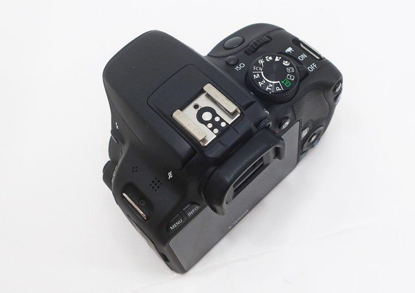 ◇【Canon キヤノン】EOS Kiss X7 ボディ デジタル一眼カメラ EOS X7