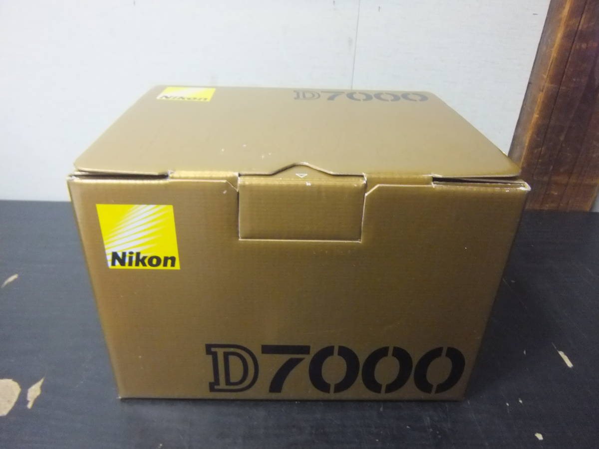 中古◆デジタル一眼レフ◆ニコン/Nikon◆D7000◆通電確認済 D70 Nikon ニコン [AF-S レンズキット 標準＆望遠レン