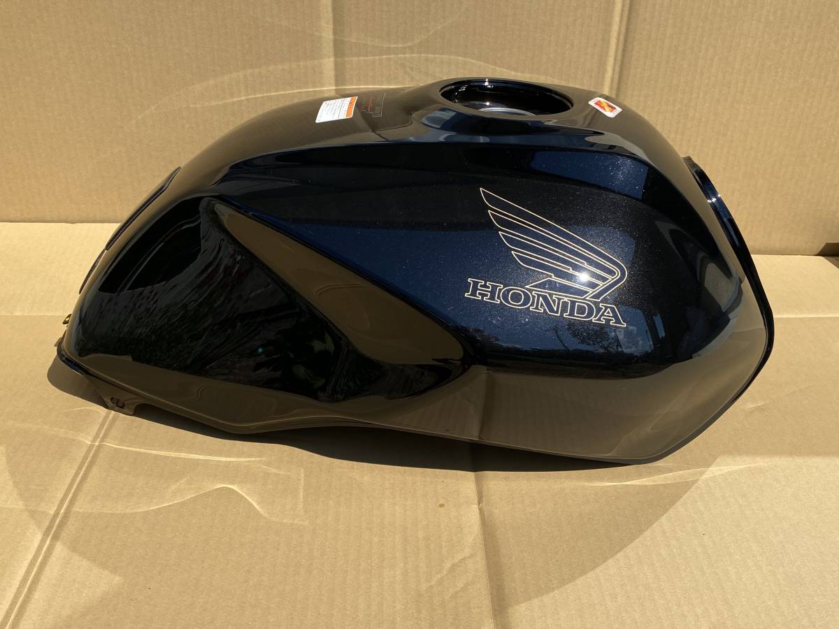CB1300 SC54 燃料タンク 黒｜自動車、オートバイ