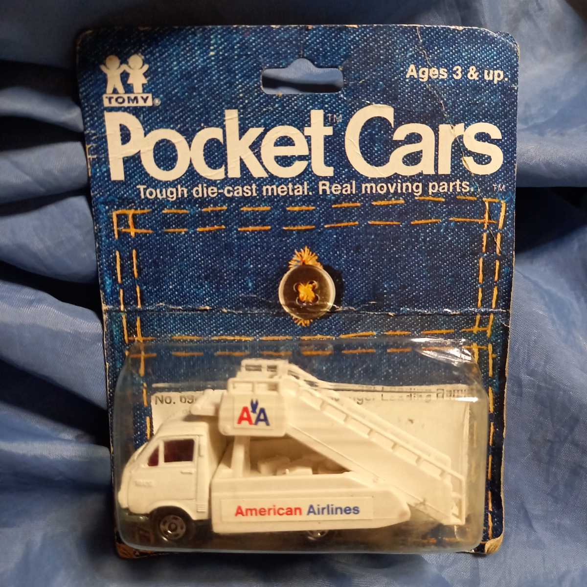定番人気，正規品 トミカ Pocket Cars Airport Passenger Loading Ramp 輸出用 日本製(乗用車)｜売買されたオークション情報、yahooの商品情報をアーカイブ公開 - オークファン 乗用車