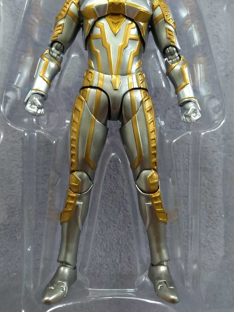 フィギュアーツ ウルティメイトシャイニング ウルトラマンゼロ S.H. 