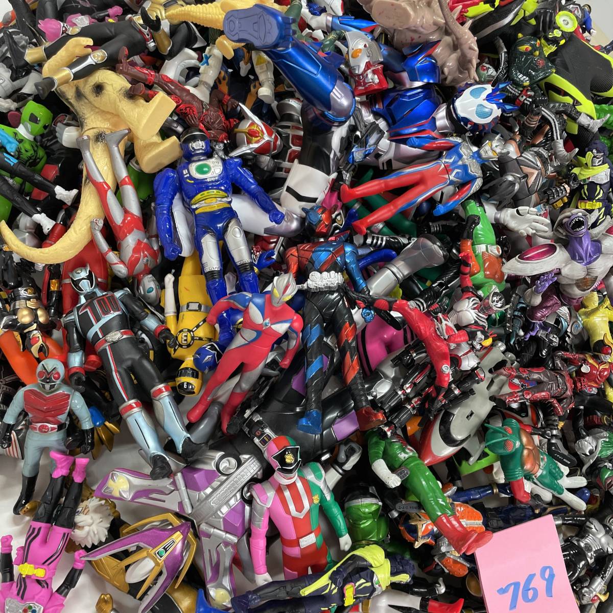 ウルトラマン 怪獣 仮面ライダー ソフビ 人形 フィギュア ヒーロー 