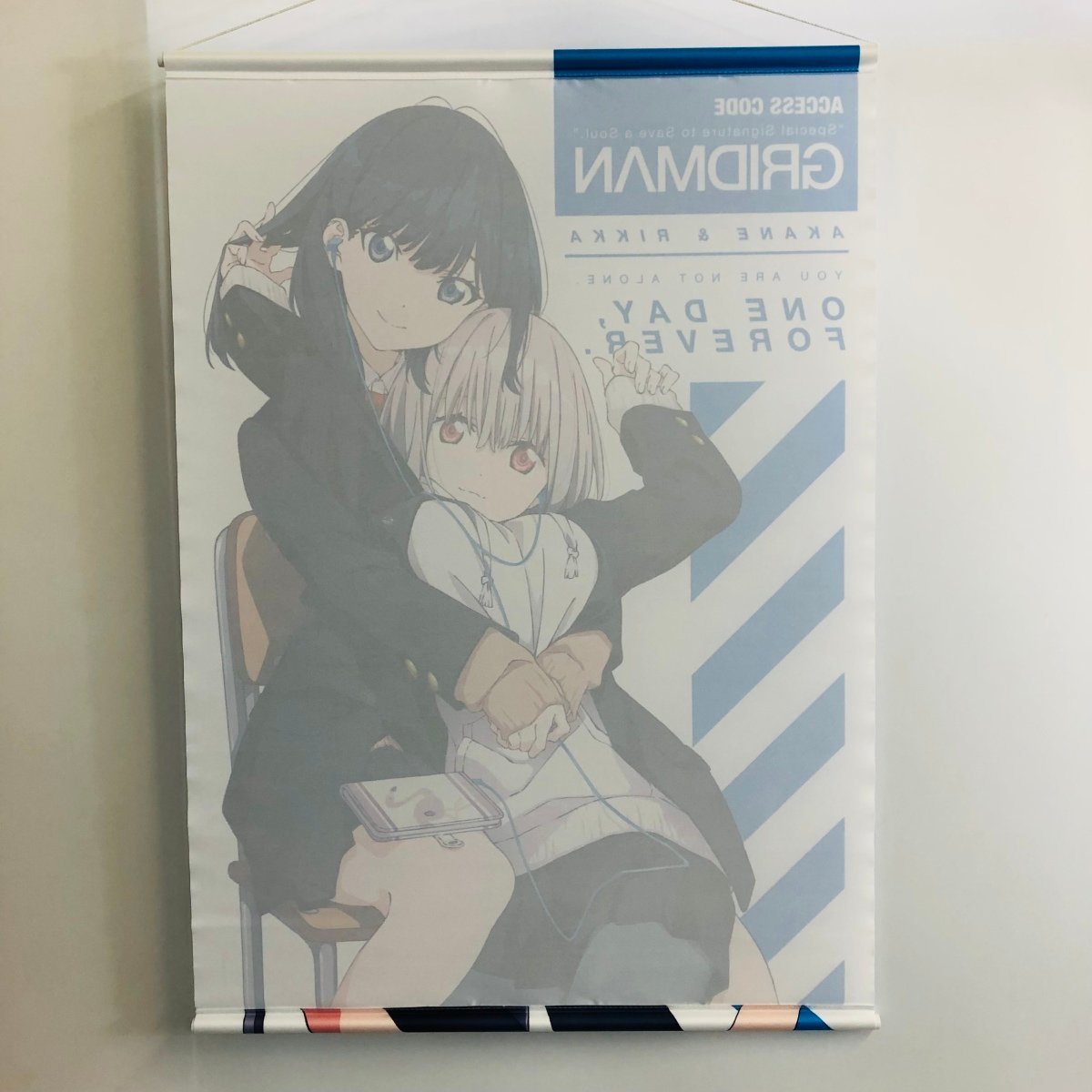 中古品 コスパ SSSS.GRIDMAN グリッドマン B2タペストリー 宝多六花 