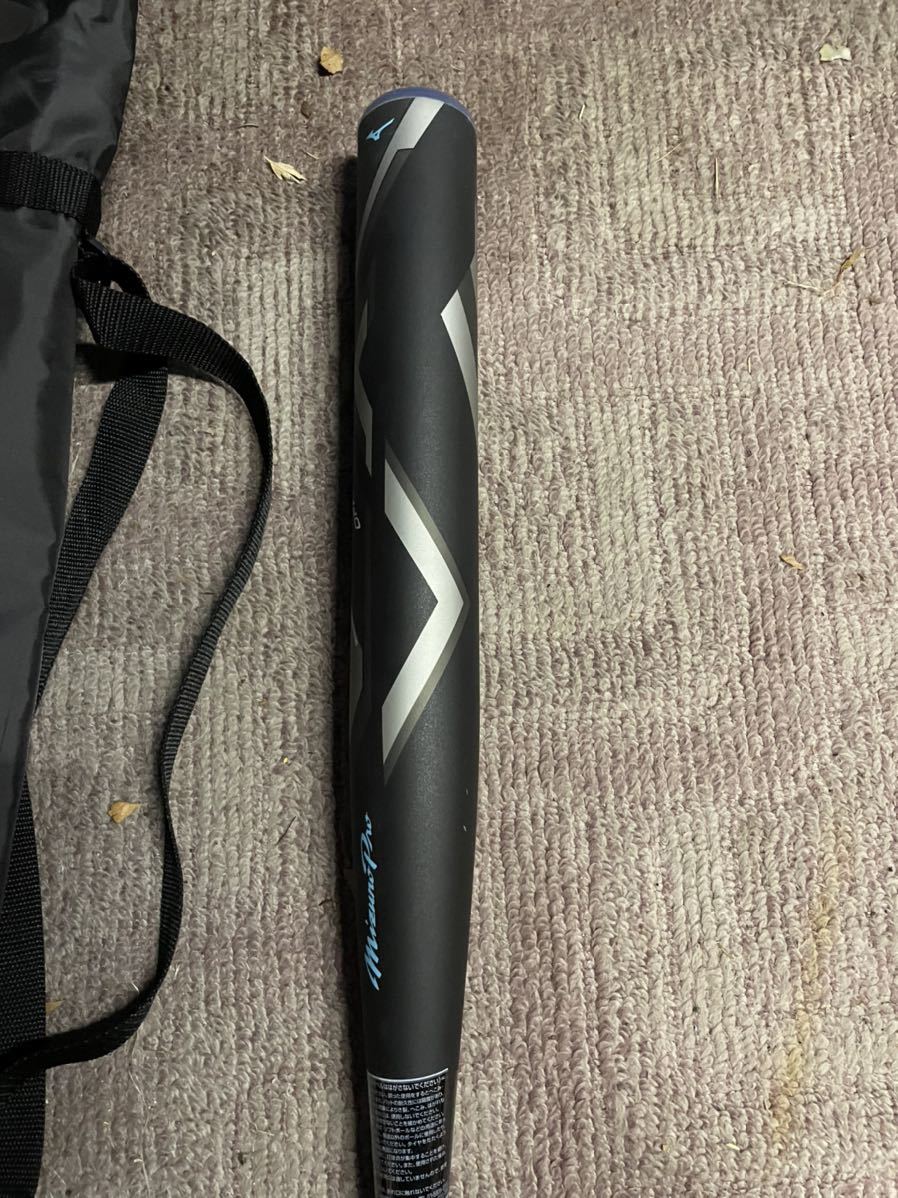 美品】ミズノ ソフト3号ゴムボール用 AX4 ソフトボール バット 84cm 