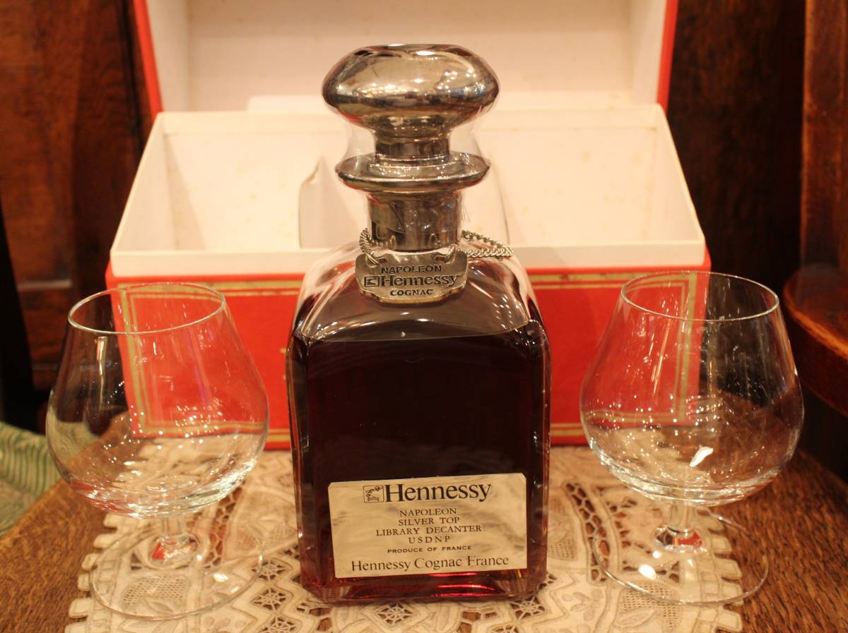ヘネシー ナポレオン コニャック Hennessy NAPOLEON 700ml 未開栓 古酒