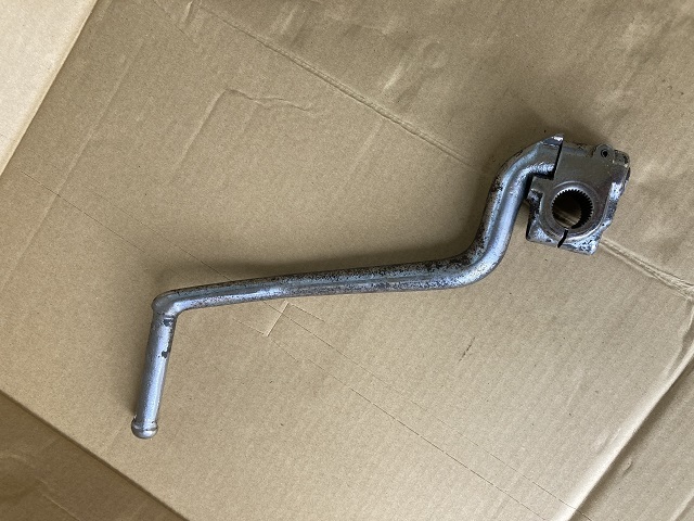 DUCATI900MHR取り外し　キックくスターター