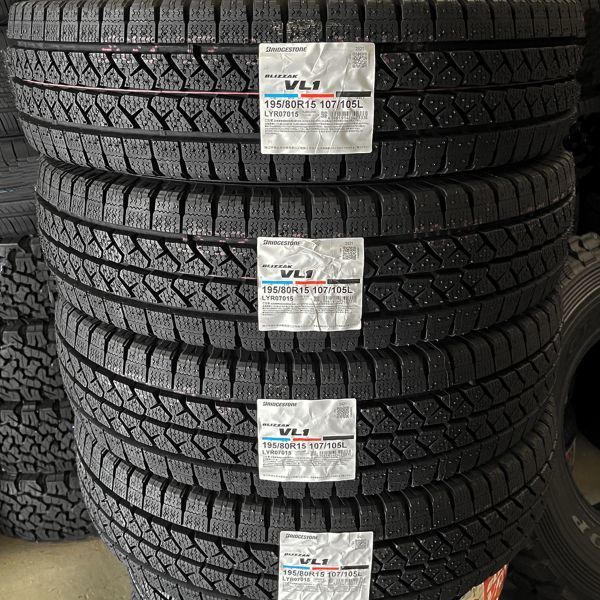 即納 値上げ前の在庫処分特価 2022年製 新品 ブリヂストン BLIZZAK VL1 195/80R15 107/105L 4本 ハイエース スタッドレス 4本送料込64000円