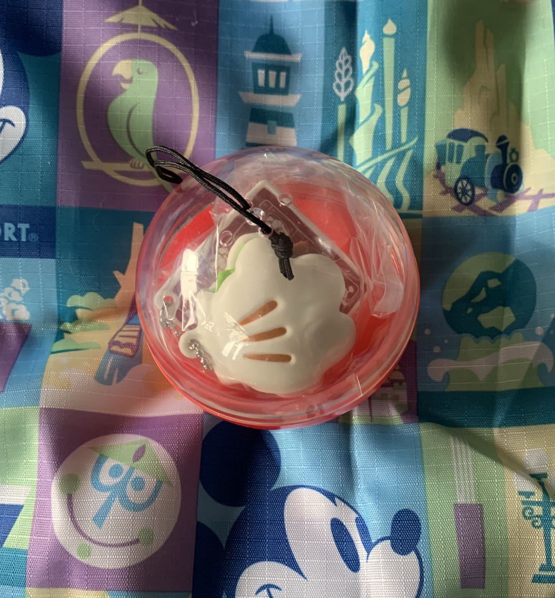 ミニフードチャームの値段と価格推移は 11件の売買情報を集計したミニフードチャームの価格や価値の推移データを公開