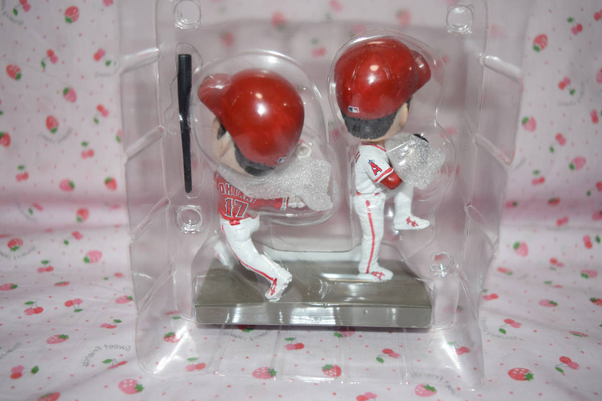 グローグ スターウォーズ ボストンレッドソックス ボブルヘッド 新品