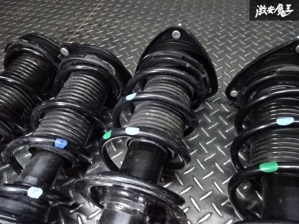 納車後外し 純正 ZN8 GR86 ハチロク ZD8 BRZ サスペンション サス