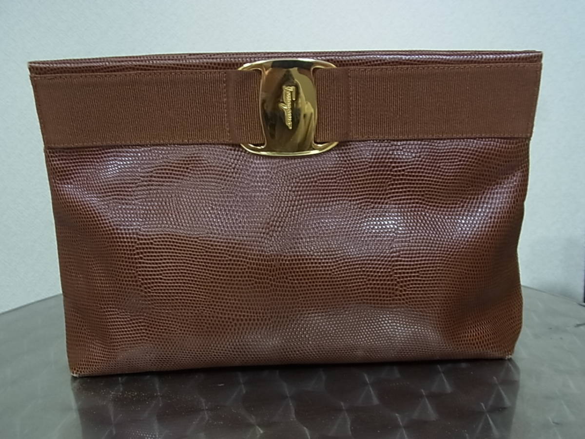 ☆フェラガモ Salvatore Ferragamo D21 0588 ショルダーバッグ 斜め 