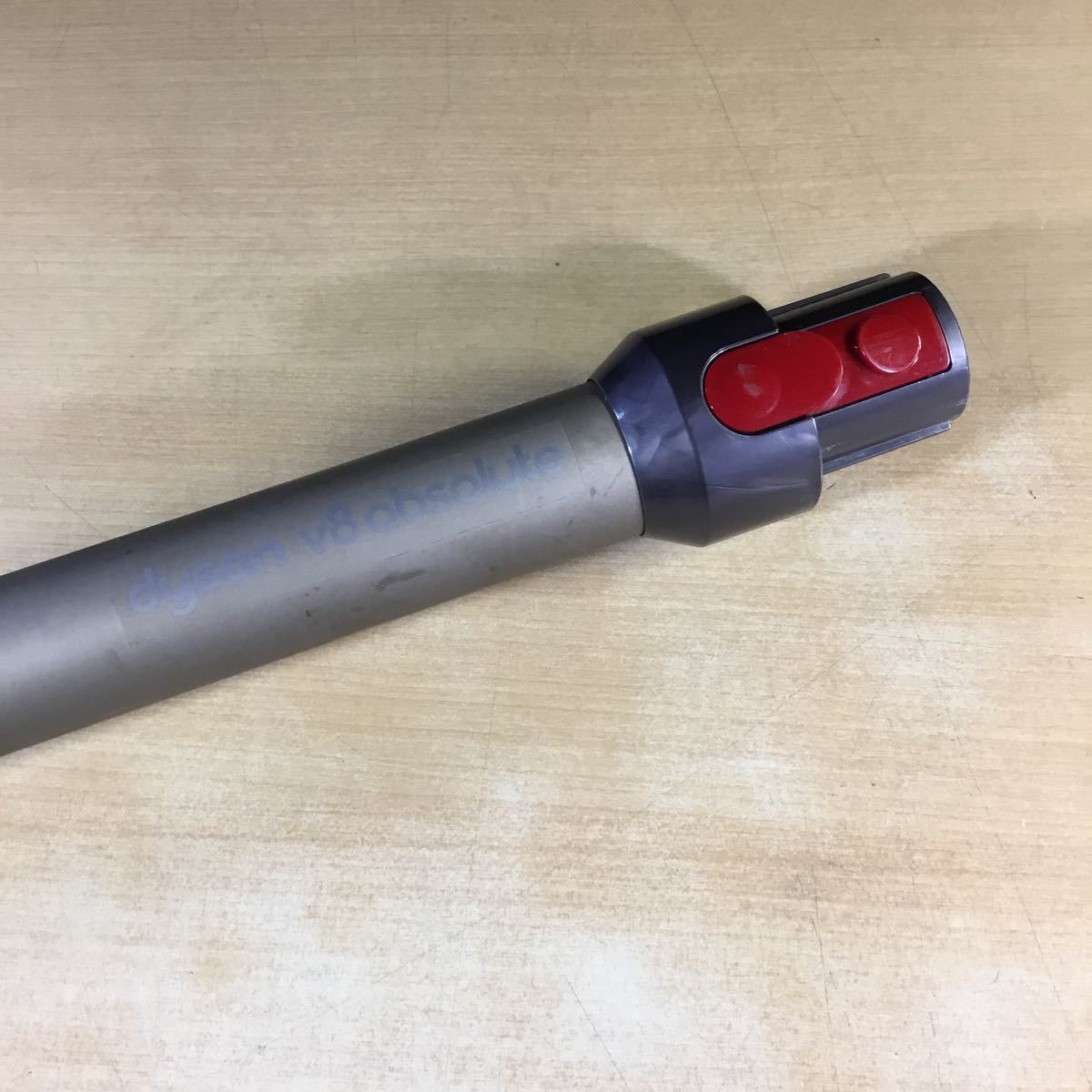 定番，品質保証 (101463) 【30日保証】dyson SV10 サイクロン式コードレスクリーナー 中古品