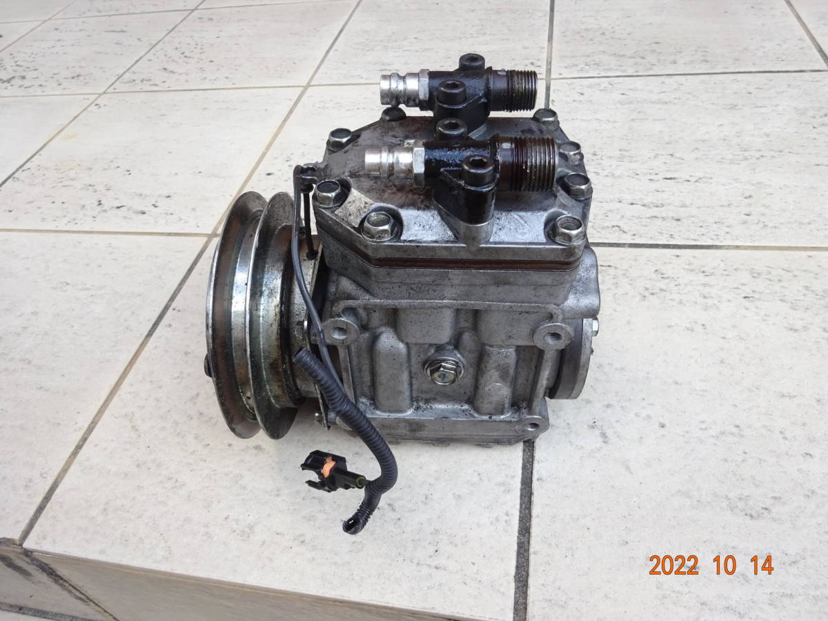 冷凍車 冷凍機 コンプレッサー TM-125R 動作未確認品 ジャンク扱い 