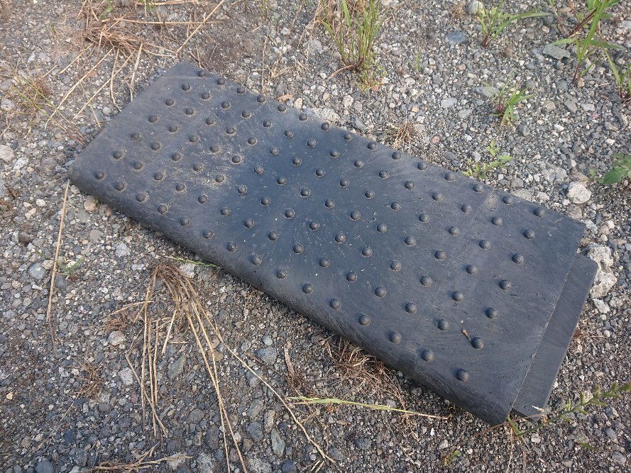 ご購入者決定済み】 m(_ _)m【中古】プラスチック製U字溝 蓋(ふた)付 5個