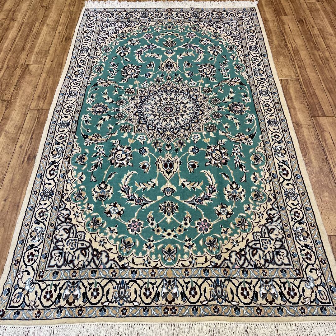 【限定セール，人気セール】 手織りペルシャ絨毯 ナイン産 195 x 118cm Ni189/A842(ラグ一般)｜売買されたオークション情報、yahooの商品情報をアーカイブ公開 - オークファン ラグ一般