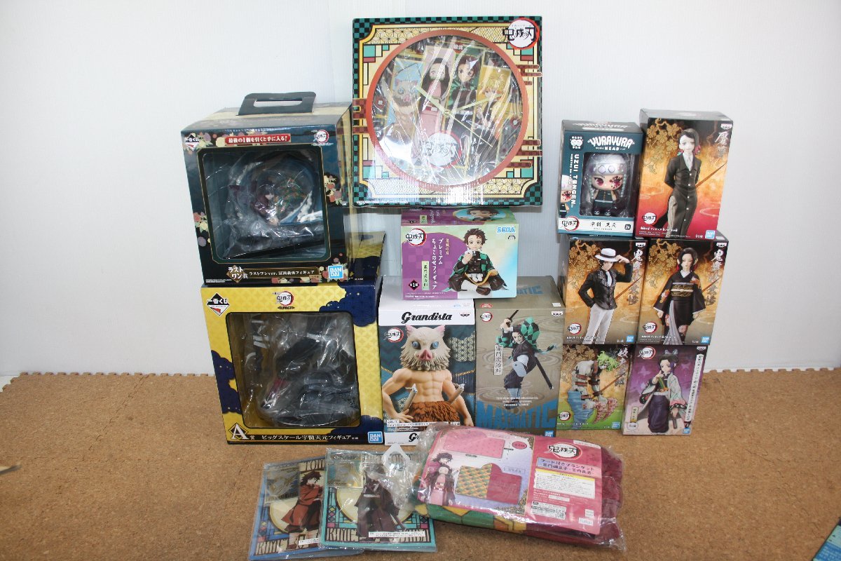 [BR-708] 鬼滅の刃 プライズ ほか フィギュア グッズ まとめ売り 開封・未開封混在 ジャンク 竈門禰豆子/宇随天元/煉獄杏寿郎 etc.