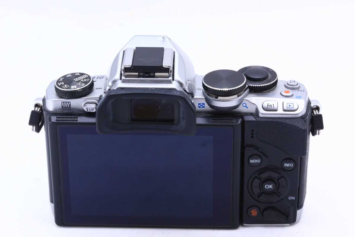 オリンパス OLYMPUS OM-D E-M10 Mark II ボディ シルバー ［ジャンク品 