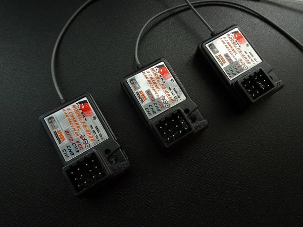 送料無料　モデルレシーバー，FlySky FS-GR3E 3CH 2.4GHzモデルレシーバー　GT2 GT3 GT3B GT3C GR3C RC　カーボート　３点セット
